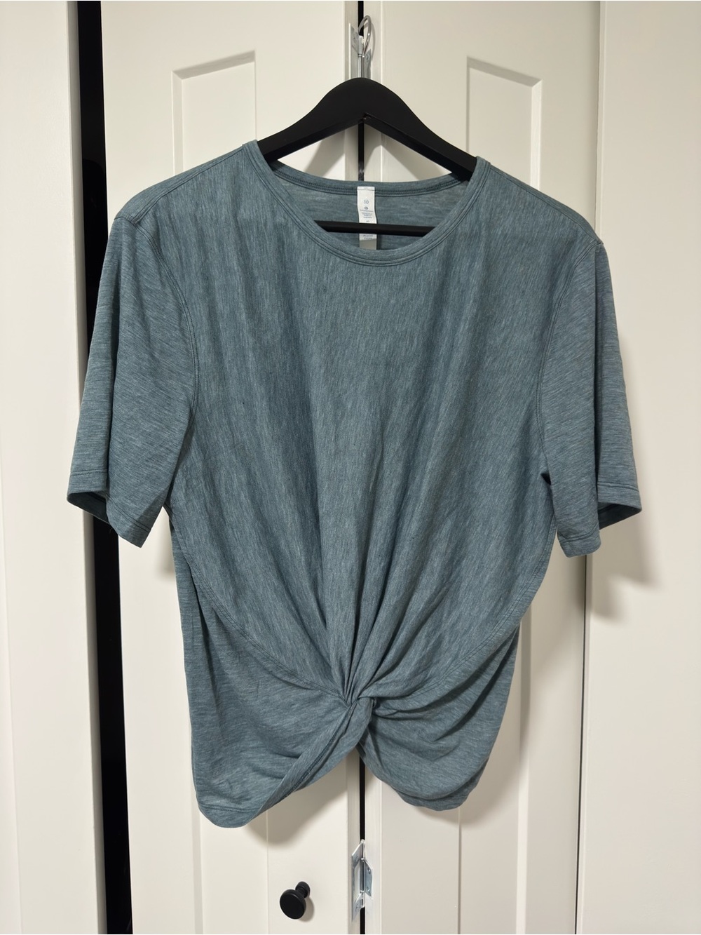 Lululemon Crescent Tee in Heather Green